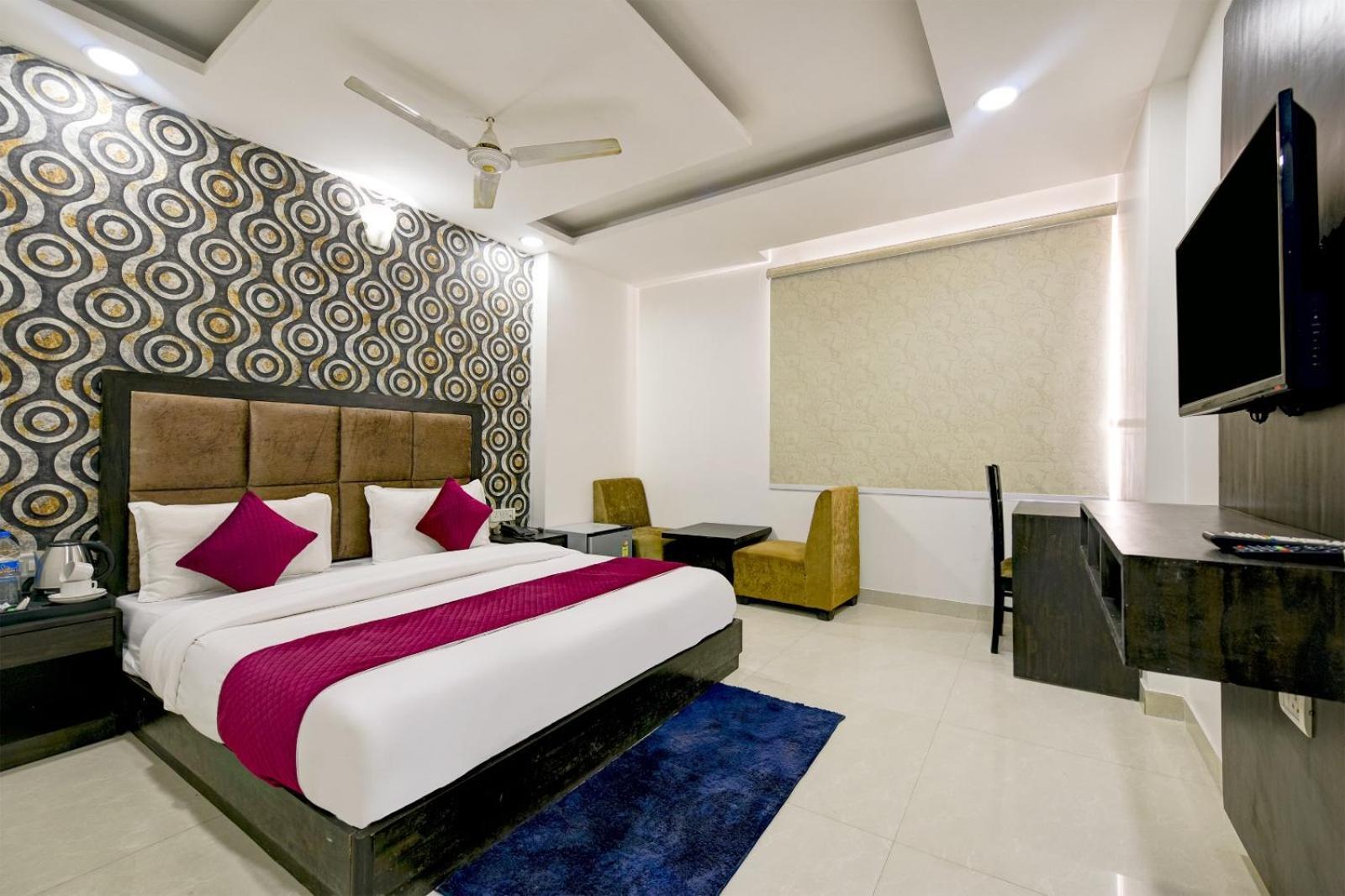 Rosewood Suites A Family Hotel Near Delhi Airport Nuova Delhi Esterno foto