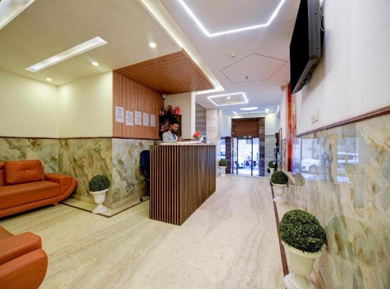 Rosewood Suites A Family Hotel Near Delhi Airport Nuova Delhi Esterno foto
