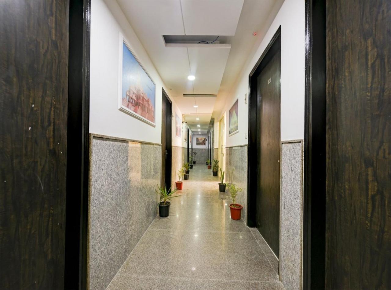 Rosewood Suites A Family Hotel Near Delhi Airport Nuova Delhi Esterno foto