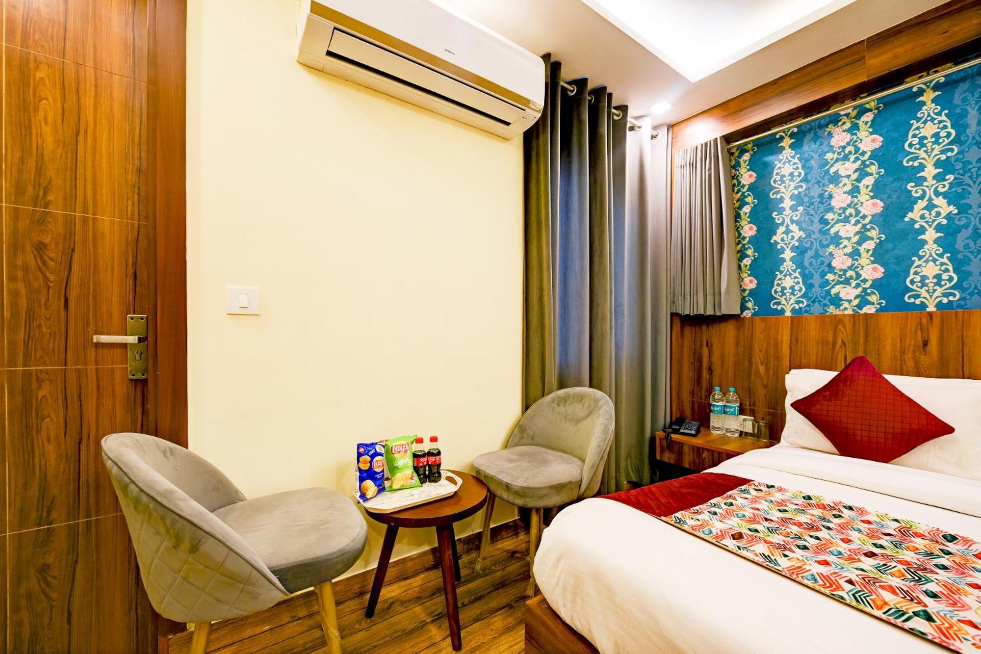 Rosewood Suites A Family Hotel Near Delhi Airport Nuova Delhi Esterno foto