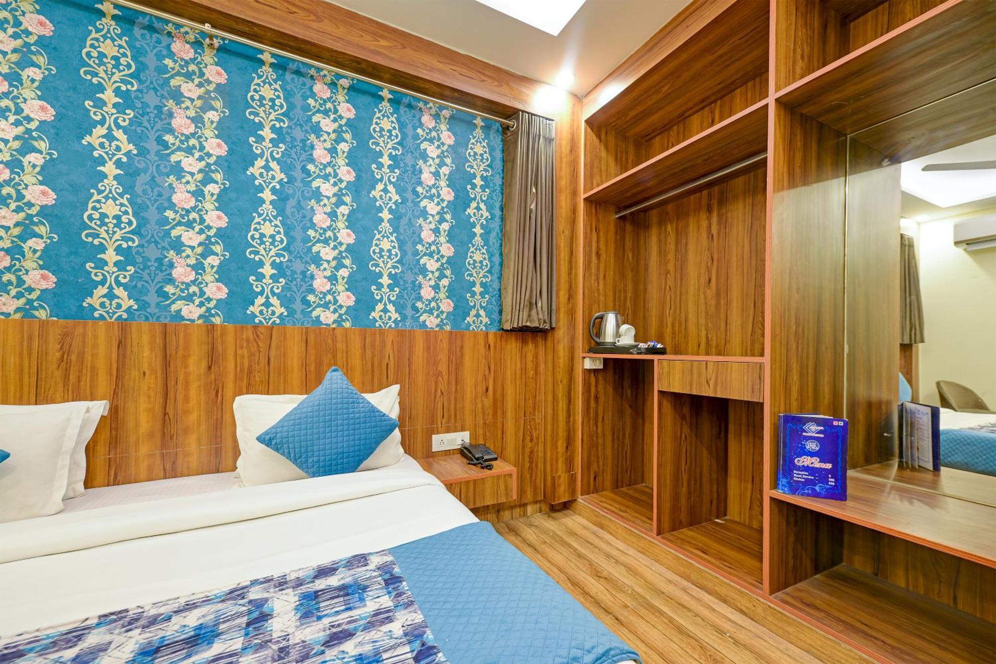 Rosewood Suites A Family Hotel Near Delhi Airport Nuova Delhi Esterno foto